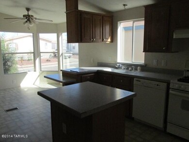 2880 E Cottonwood Club Ln, Tucson, AZ 85706 - photo 5