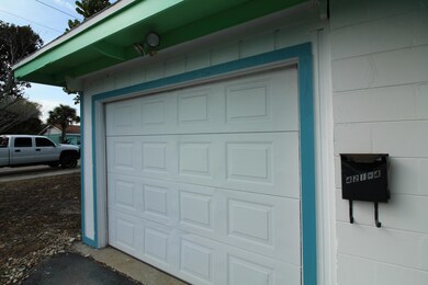 1 car garage