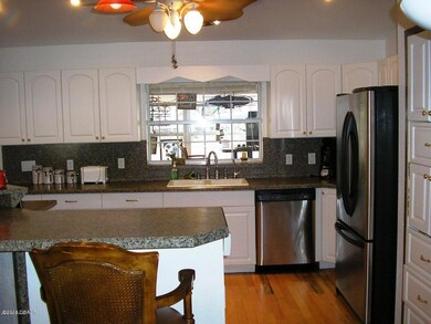 Kitchen 4