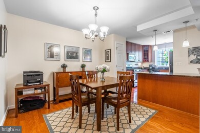 4071 S Four Mile Run Dr unit 301, Arlington, VA 22204 - photo 4