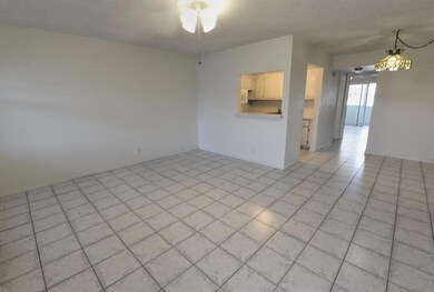 327 Camden N, West Palm Beach, FL 33417 - photo 3