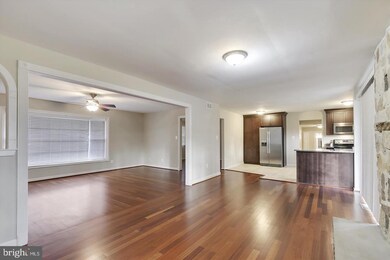 5109 Gunpowder Rd, Fairfax, VA 22030 - photo 6