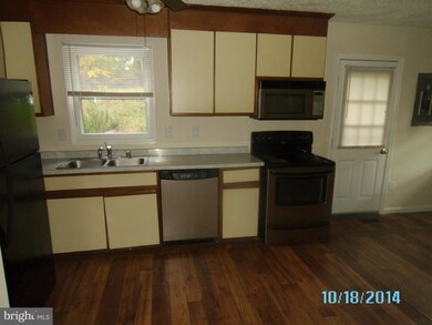 10908 Doeskin Ln, Fredericksburg, VA 22407 - photo 3