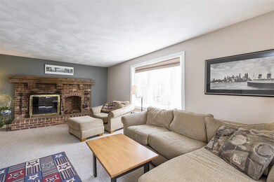 5 Buckingham Dr, Bow, NH 03304 - photo 4