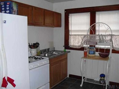 865 Emmett St, Schenectady, NY 12307 - photo 3