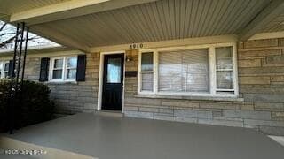 8910 Novelle St, Louisville, KY 40258 - photo 2