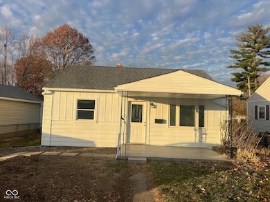 904 Cottage Ave, Crawfordsville, IN 47933 - photo 2