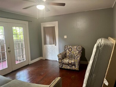 911 Harvard St unit 2, Houston, TX 77008 - photo 3