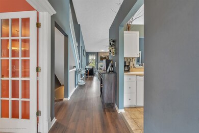 26-311-Split-Rail-Ridge-WindowStill