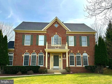 13004 Waters Discovery Ln, Germantown, MD 20876 - photo 2