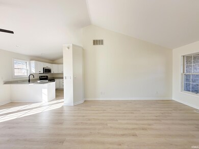 4722 Meadow Crest Ct, Evansville, IN 47712 - photo 3