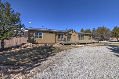 5-423 Harmony Dr, New Harmony