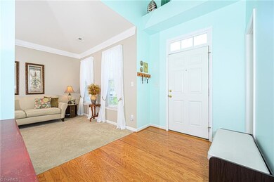 206 Jamestown Oaks Dr, Jamestown, NC 27282 - photo 4