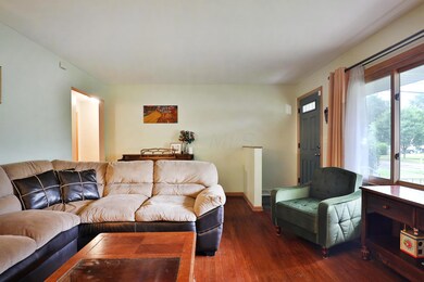 5309 Hedgewood Rd, Columbus, OH 43229 - photo 6