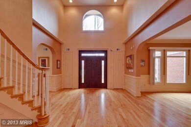 5343 Summit Dr, Fairfax, VA 22030 - photo 3