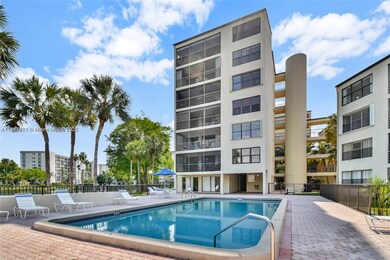 2309 S Cypress Bend Dr unit 311D, Pompano Beach, FL 33069 - photo 2