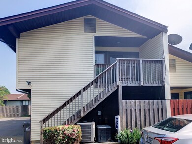 2562 Fox Ridge Ct unit 38, Woodbridge, VA 22192 - photo 2