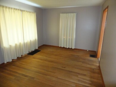 1315 Pauline Ave, Columbus, OH 43224 - photo 5