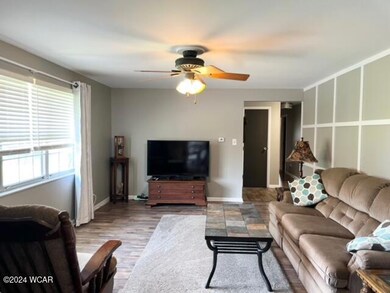 3423 Redbud 3