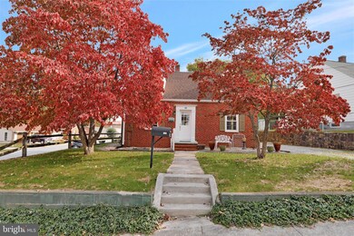 371 W 10th St, Front Royal, VA 22630 - photo 4