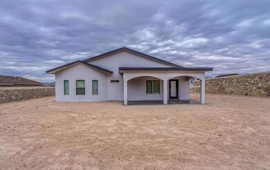 949 Roundhay St, Horizon City, TX 79928 - photo 7