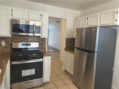 7625 Shore Haven Dr, Las Vegas, NV 89128 - photo 3