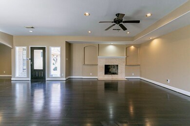 10035 Locke Ln, Houston, TX 77042 - photo 5