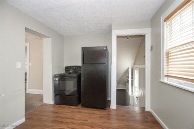 3954 Ardmore Rd, Cleveland, OH 44121 - photo 7