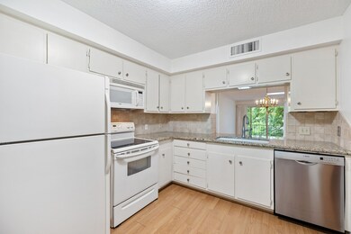 Lovely pass through connecting kitchen and living