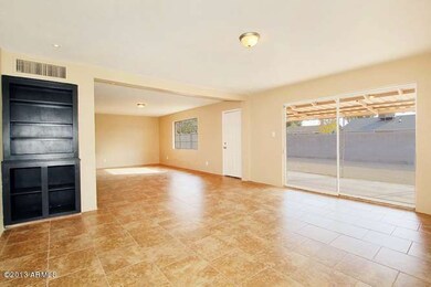 3545 W Citrus Phoenix AZ 85019-small-008