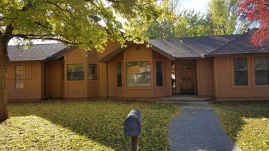 1865 El Verano St, Redding, CA 96002 - photo 2