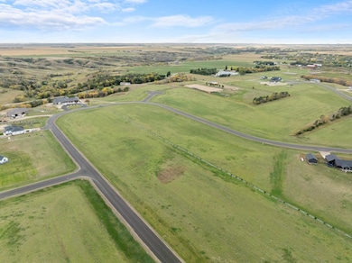 4912 24th St SE, Minot, ND 58701 - photo 3