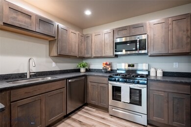 Similar home finishes may vary.