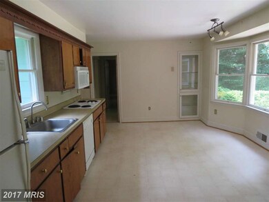 102 Spruce Ln, Annapolis, MD 21403 - photo 3