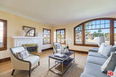 2109 Wellington Rd, Los Angeles, CA 90016 - photo 7