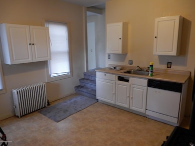 1314 1/2 Amherst St, Scranton, PA 18504 - photo 3