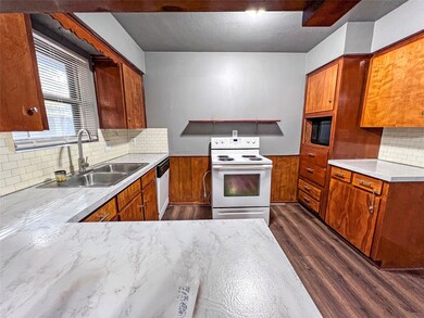 13934 Woodforest Blvd, Houston, TX 77015 - photo 6