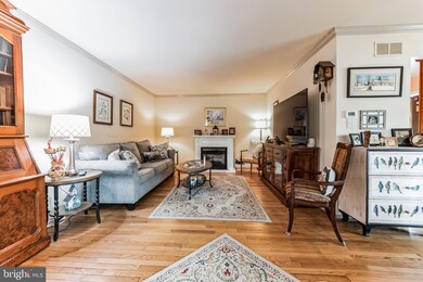 110 Solway Cir, Chalfont, PA 18914 - photo 7