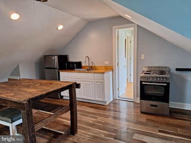 9078 NW Barn Apt. Knoll Run, Marshall, VA 20115 - photo 4