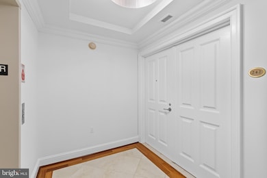 The Ritz-Carlton Residences, Baltimore, MD 21230 - photo 2