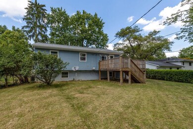 455McCutcheonRd-Exterior-12