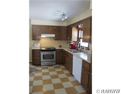 1913 3rd Ave NE, Menomonie, WI 54751 - photo 3