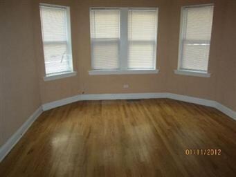 6319 N Sacramento Ave unit 1W, Chicago, IL 60659 - photo 2