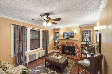 Living Room & Fireplace