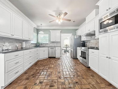 1637 River Run Dr, Denham Springs, LA 70726 - photo 7