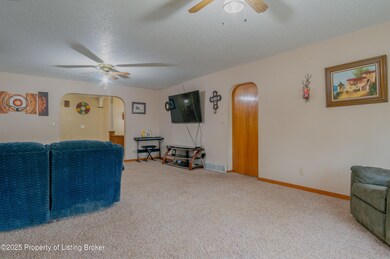 221 Main St S (16 of 21)