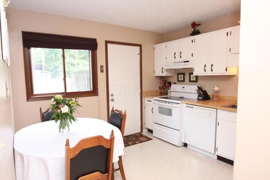 7622 Pickett Ln unit 7, Columbus, OH 43235 - photo 5