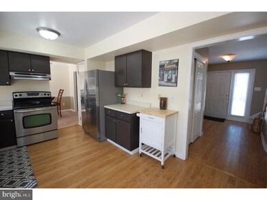 406 Windsor Cir, Exton, PA 19341 - photo 5