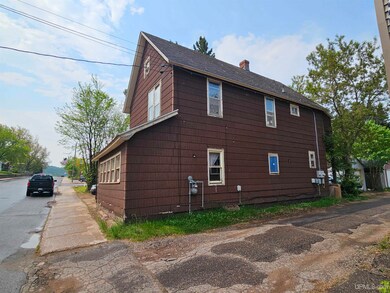 709 N 3rd St, Ishpeming, MI 49849 - photo 5
