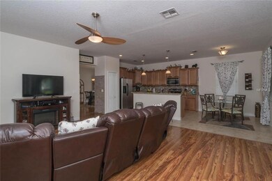 5140 Royce Dr unit 2, Mount Dora, FL 32757 - photo 4